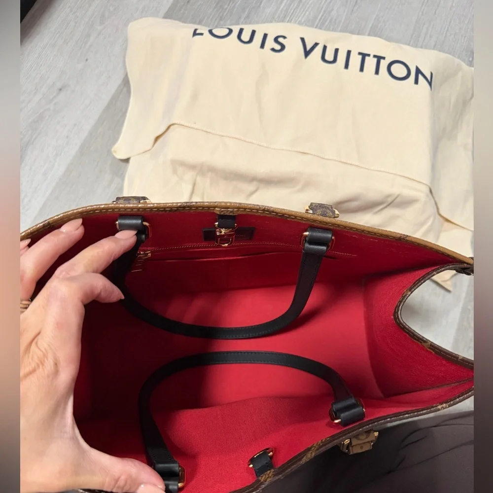 Louis Vuitton onthego MM revese monogram